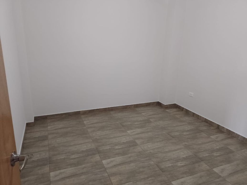 Casa de 7 alcobas en venta en Bogotá, Bogotá, 390 m² · foto 5 de 17