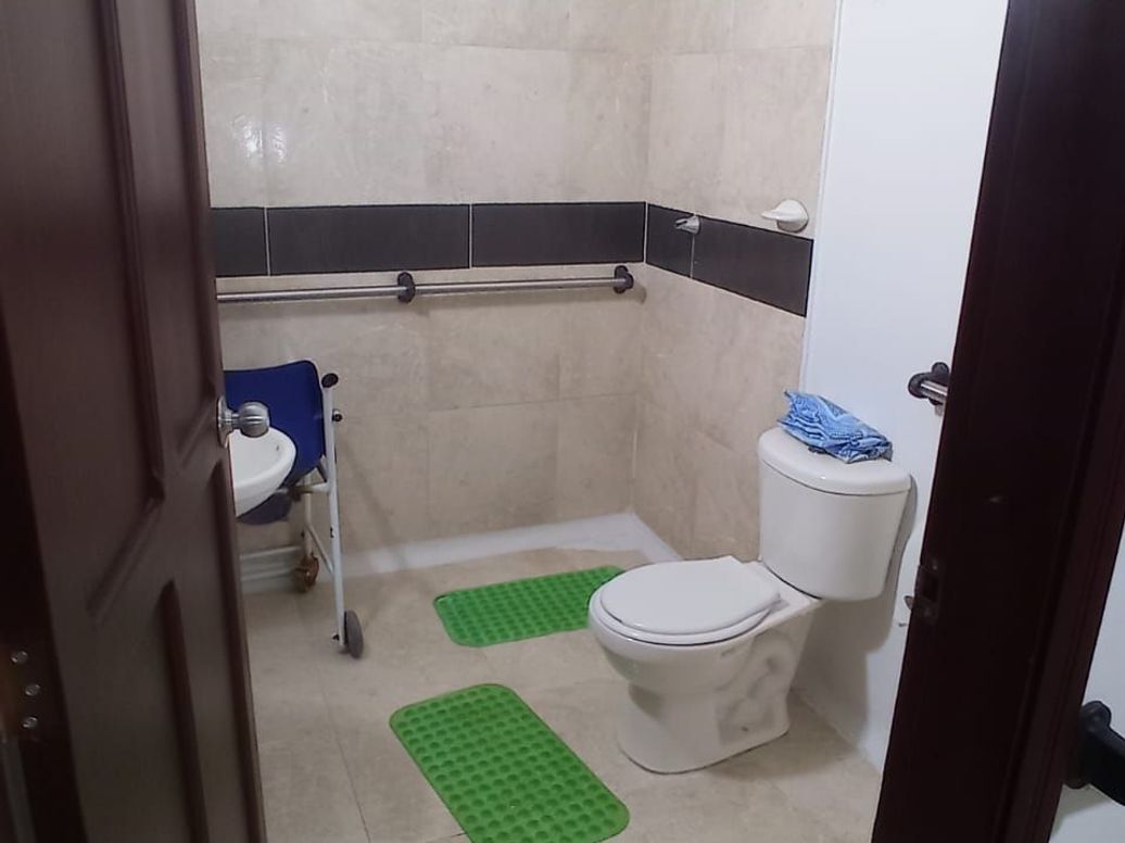 Casa de 10 alcobas en venta en Ub. Techo Bavaria, Bogotá, 340 m² · foto 15 de 20