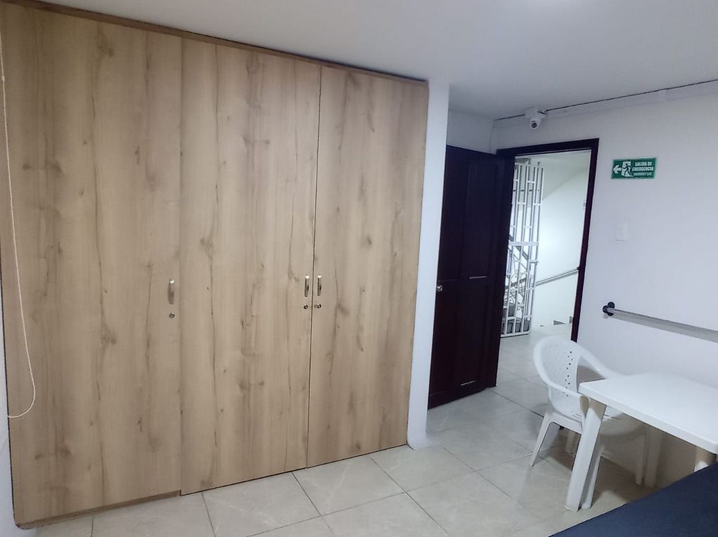 Casa de 10 alcobas en venta en Ub. Techo Bavaria, Bogotá, 340 m² · foto 18 de 20