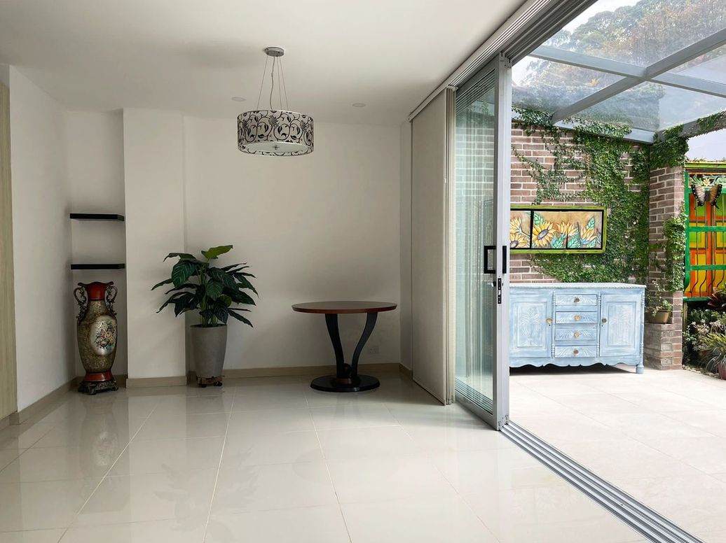 Casa en Arriendo o venta en Zúñiga, Comuna 4, Envigado en Zuniga