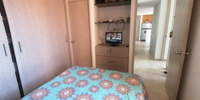 apartamento para la venta en unidad cerrada cuenta con zonas verdes piscina conchas y salones múltiples