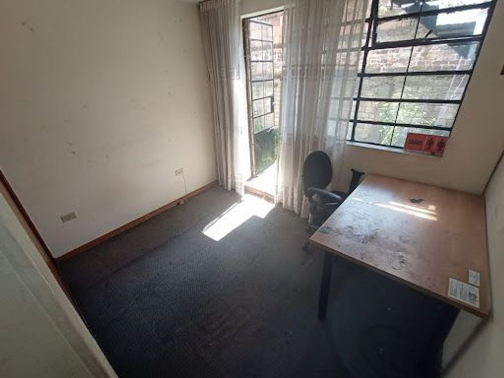 Casa de 7 alcobas en venta en Gran América, Bogotá, 325 m² · foto 16 de 20