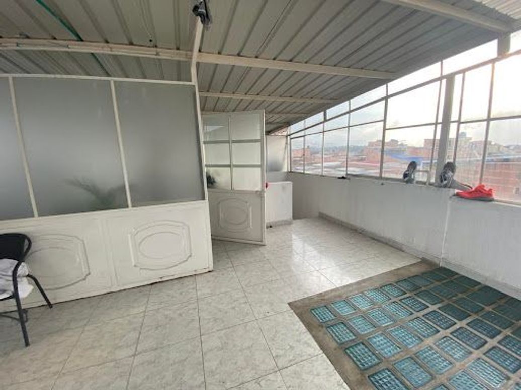Casa de 7 alcobas en venta en Villa Rios, Bogotá, 72 m² · foto 4 de 20