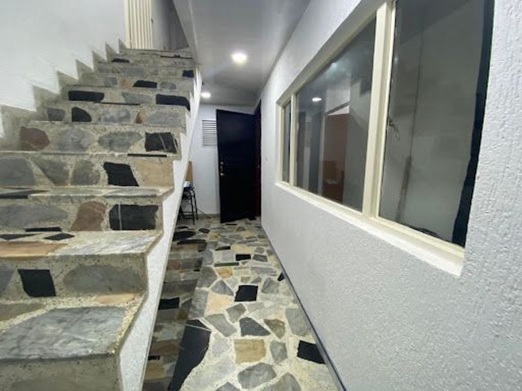 Casa de 7 alcobas en venta en Villa Rios, Bogotá, 72 m² · foto 11 de 20
