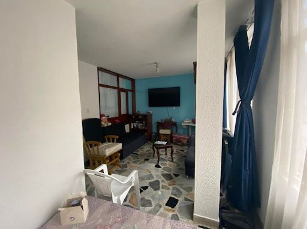 Casa de 7 alcobas en venta en Villa Rios, Bogotá, 72 m² · foto 17 de 20