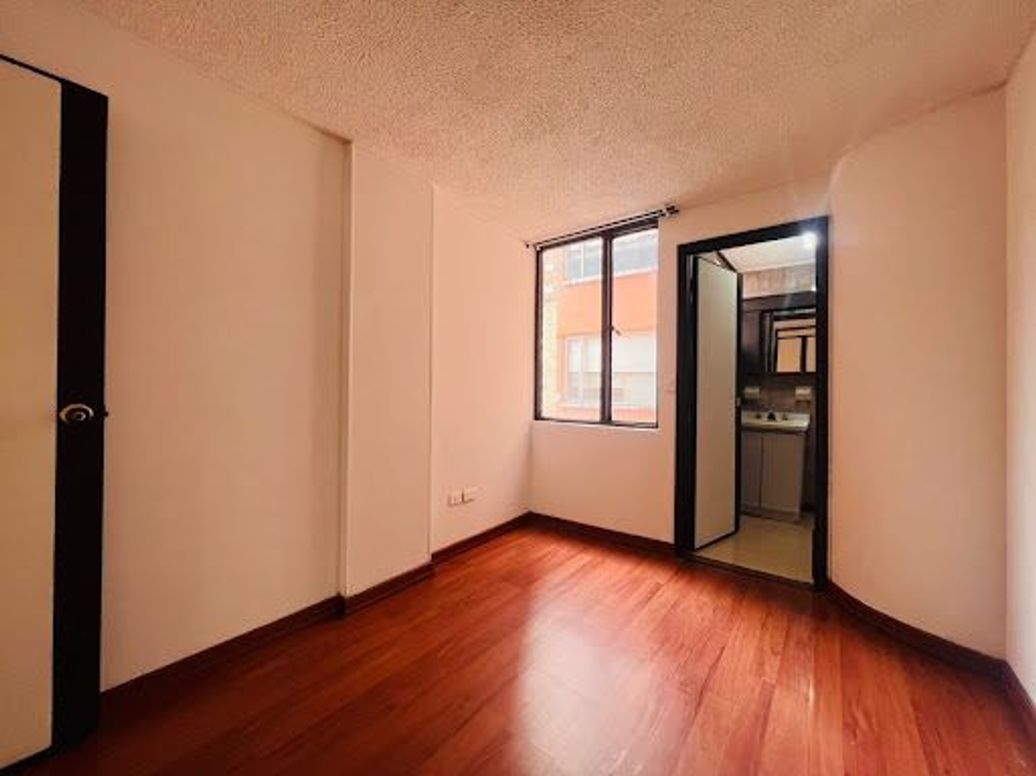 Apartamento de 3 alcobas en venta en Chapinero, Bogotá, 70 m² · foto 10 de 20