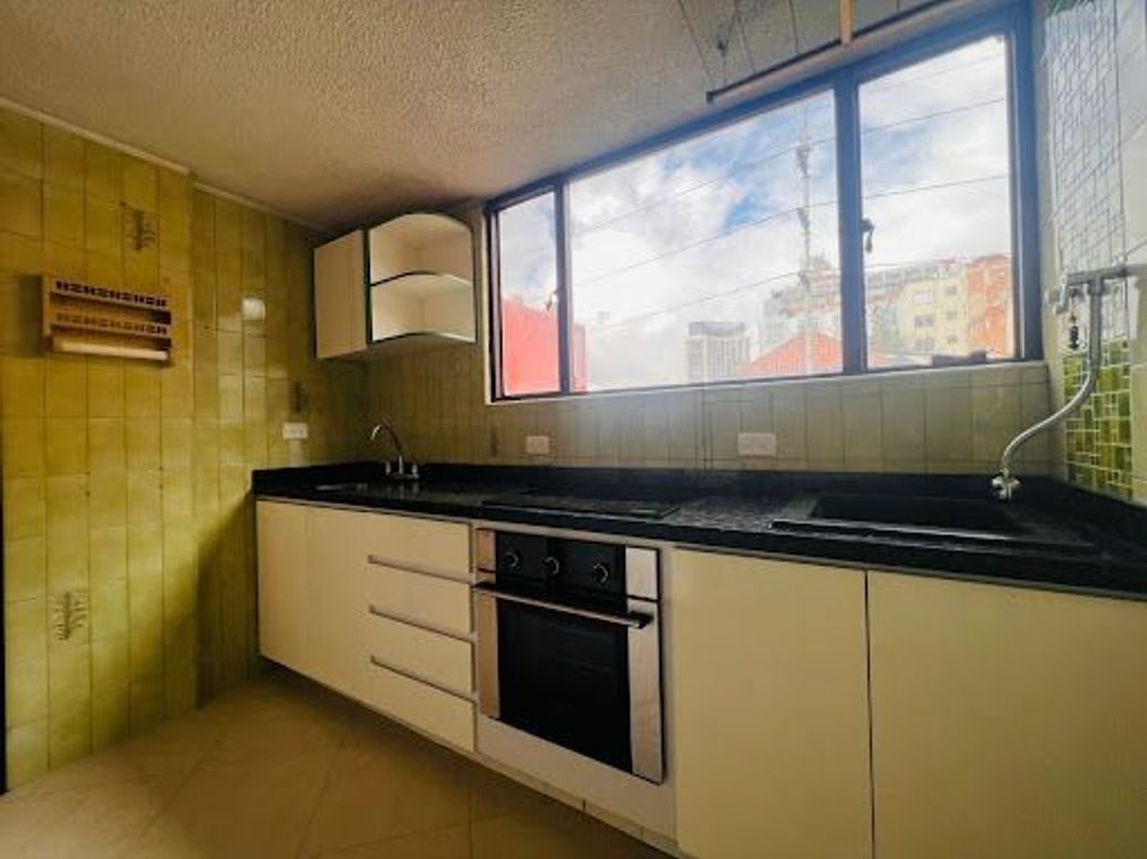 Apartamento de 3 alcobas en venta en Chapinero, Bogotá, 70 m² · foto 3 de 20