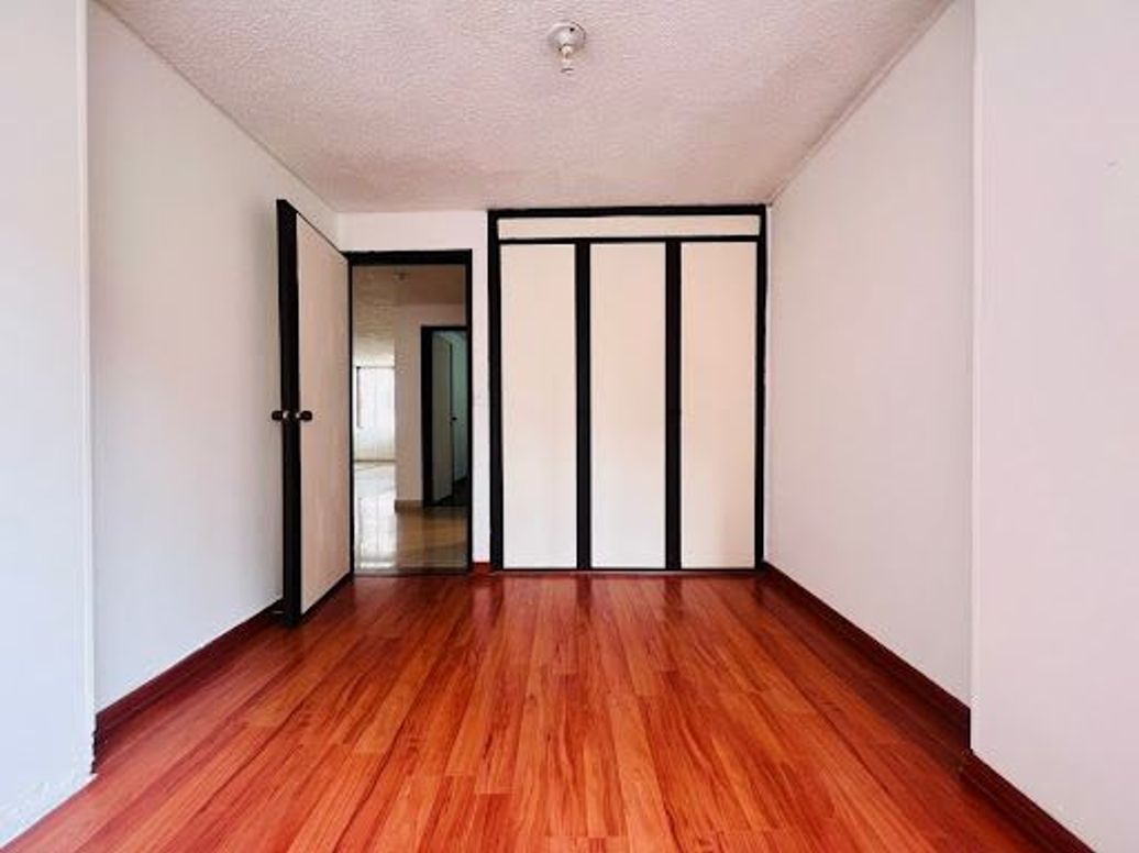 Apartamento de 3 alcobas en venta en Chapinero, Bogotá, 70 m² · foto 16 de 20