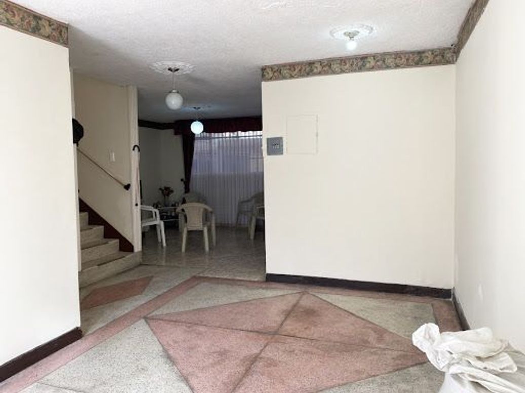 Casa de 5 alcobas en venta en Ciudad Kennedy Central, Bogotá, 114 m² · foto 13 de 20