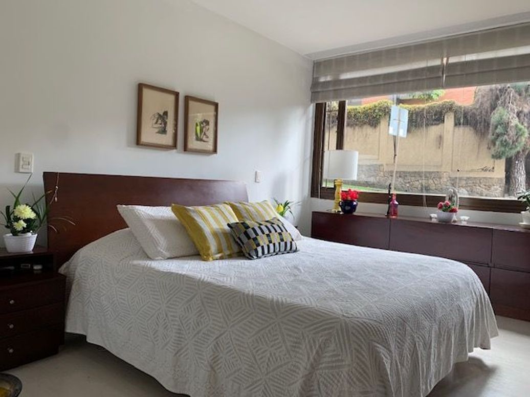 Apartamento de 3 alcobas en venta en Los Rosales - Edif Los Eucaliptus, Bogotá, 216 m² · foto 9 de 19
