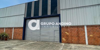 Se Arriendan 2 Bodegas en el complejo Parque Industrial II sector Girón.

Bodega 1: Área de 1.400 m²

Altura mínima: 8.30 metros - Altura máxima: 13 metros.

VALOR: $20.000.000 + IVA + ADMINISTRACIÓN: $600.000

Bodega 2: Área de 2.800 m²

Altura mínima: 10 metros - Altura máxima: 15 metros.

VALOR: $60.000.000 + IVA + ADMINISTRACIÓN: $1.600.000

pregunta por él, bajo el código Inmobiliario A1438 ¡Contáctanos! Agenda tu cita y con gusto te asesoramos.

300 800 6712.

Somos GRUPO ANDINO INMOBILIARIO, con nosotros tendrás tus trámites más fácil y rápido.