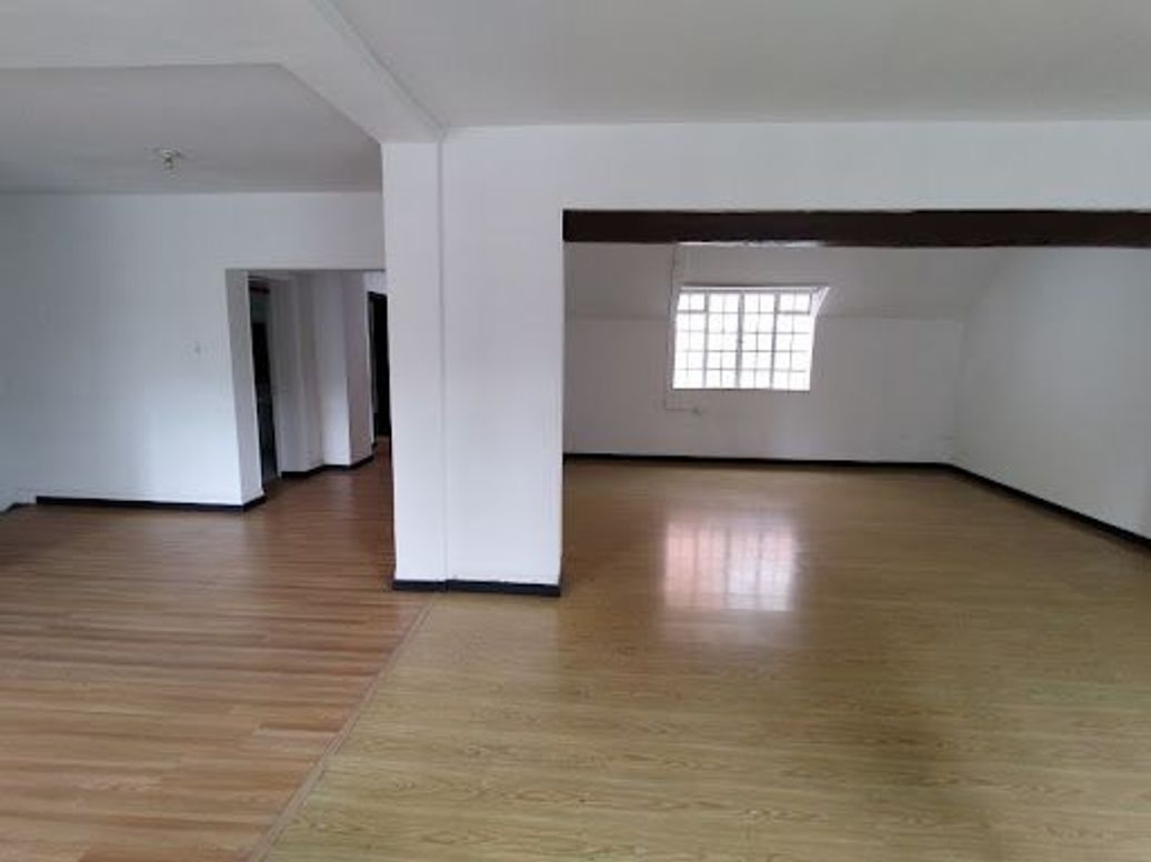 Casa en venta en Quinta Camacho, Bogotá · foto 10 de 19