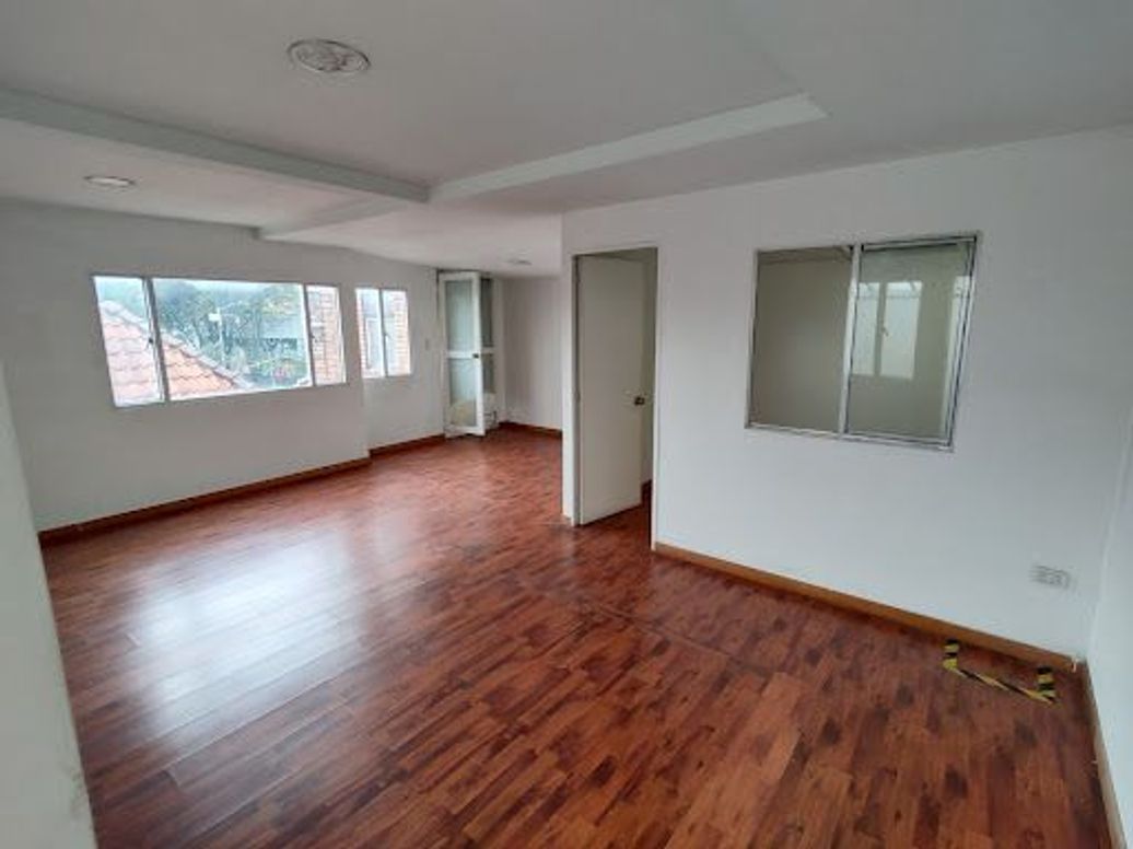 Casa en venta en Quinta Camacho, Bogotá · foto 17 de 19