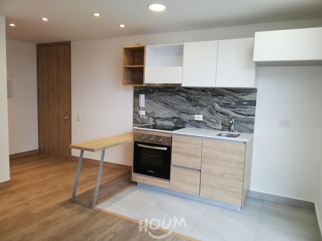 Apartamento de 1 alcoba en venta en Chapinero Central, Bogotá, 38 m² · foto 2 de 20
