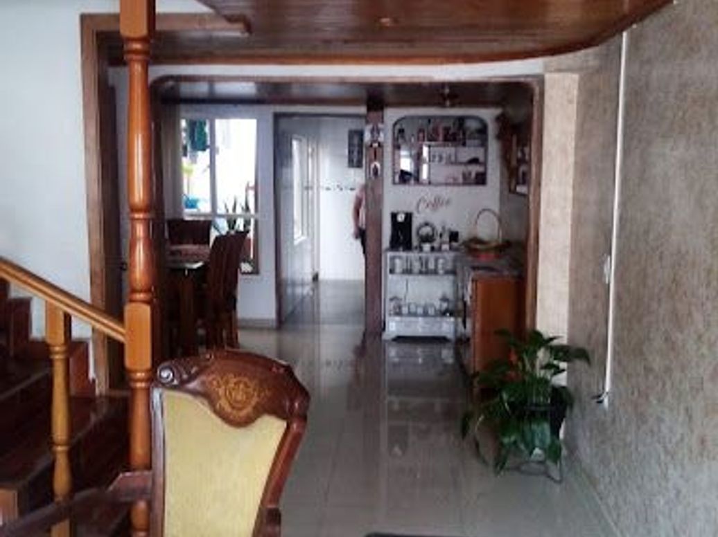 Casa de 5 alcobas en venta en Villas De Granada, Bogotá, 124 m² · foto 3 de 20