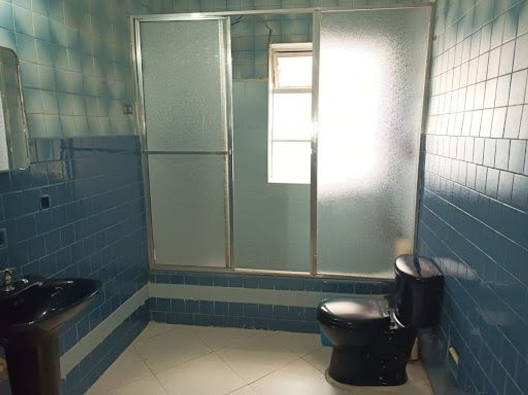 Casa de 8 alcobas en venta en San Luis, Bogotá, 414 m² · foto 8 de 12