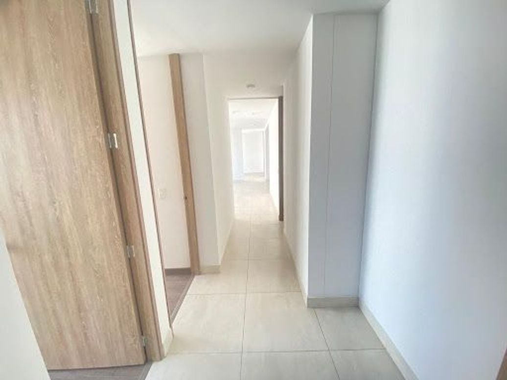 Apartamento de 3 alcobas en venta en Gran Granada, Bogotá, 98 m² · foto 15 de 20