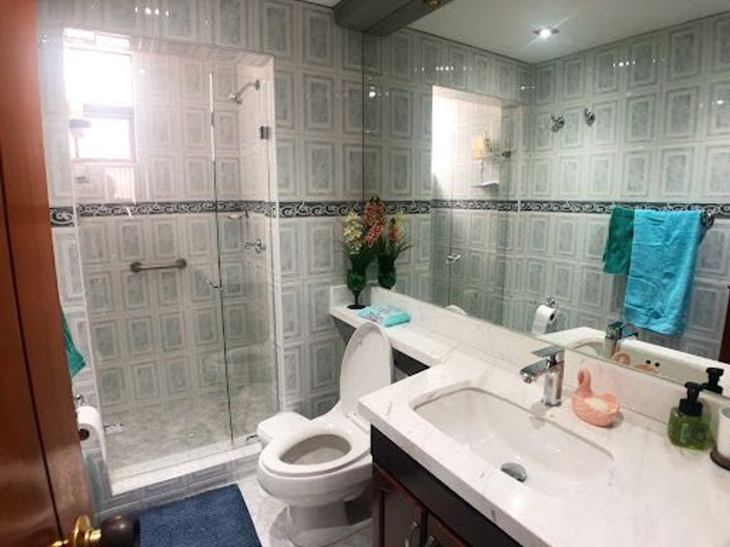 Apartamento de 3 alcobas en venta en Santa Barbara Central, Bogotá, 140 m² · foto 13 de 15