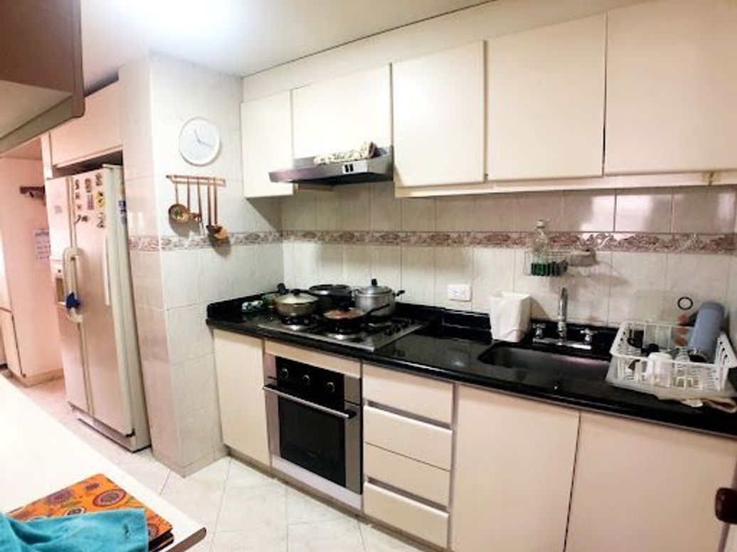 Apartamento de 3 alcobas en venta en Santa Barbara Central, Bogotá, 140 m² · foto 7 de 15