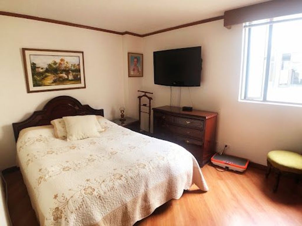 Apartamento de 3 alcobas en venta en Santa Barbara Central, Bogotá, 140 m² · foto 11 de 15