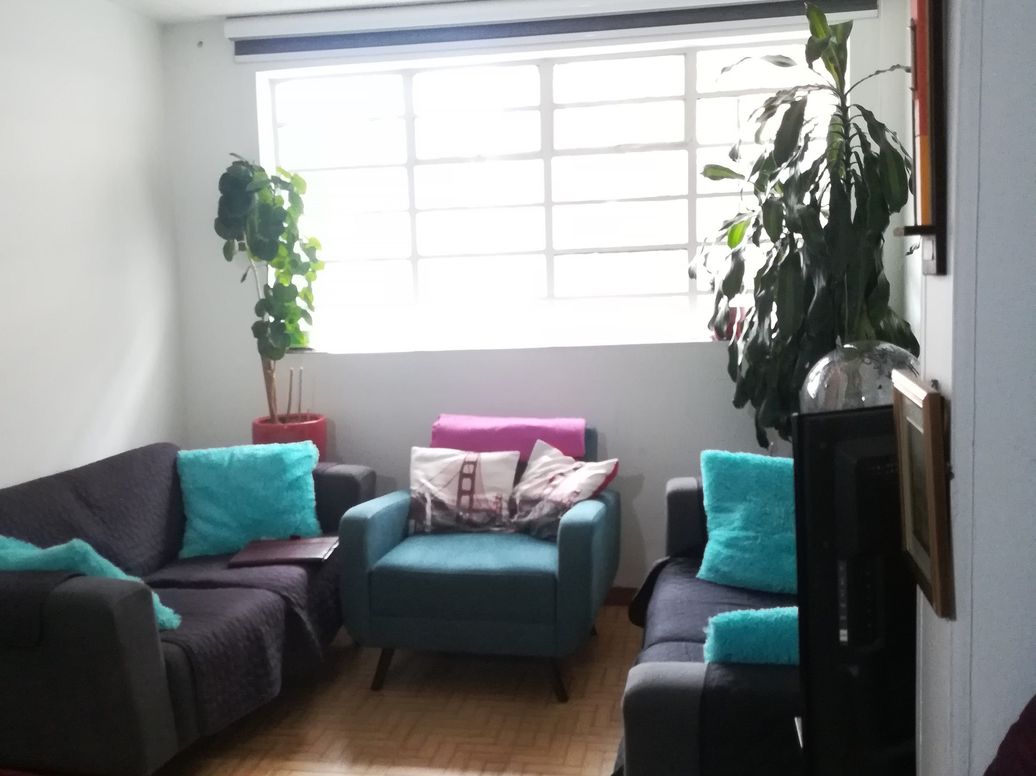 Casa de 8 alcobas en venta en San Fernando Occidental, Bogotá, 151 m² · foto 4 de 10