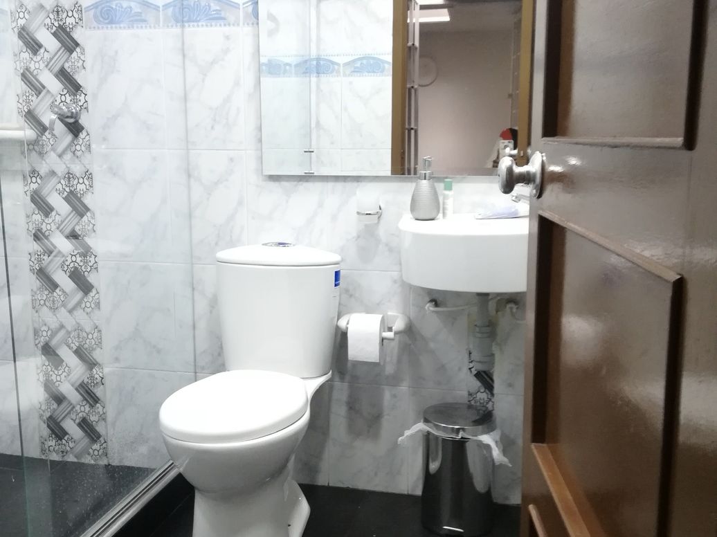 Casa de 8 alcobas en venta en San Fernando Occidental, Bogotá, 151 m² · foto 10 de 10