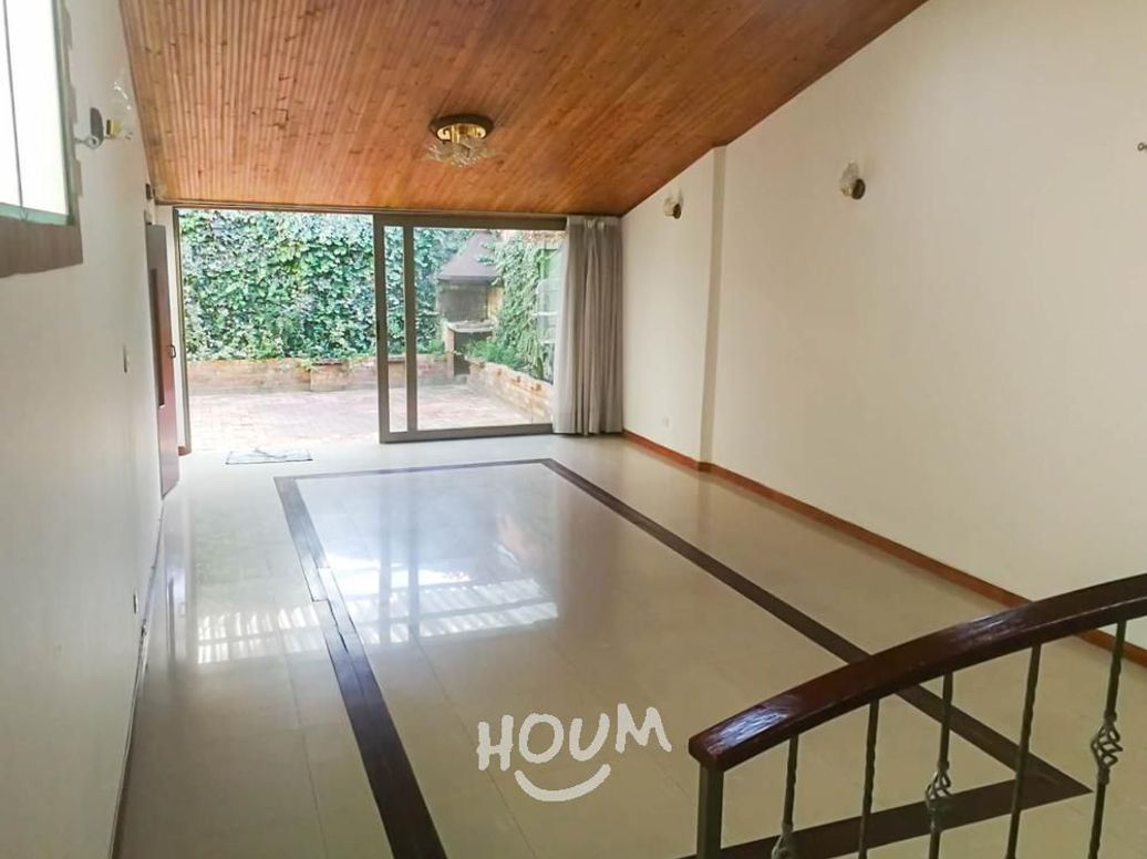 Casa de 6 alcobas en venta en Los Andes, Bogotá, 300 m² · foto 2 de 20