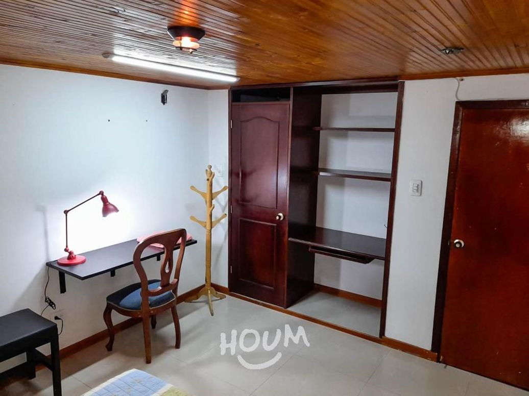 Casa de 6 alcobas en venta en Los Andes, Bogotá, 300 m² · foto 15 de 20