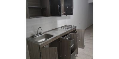 Apartamento en Venta Buenos Aires Medellin

 

Casa en venta duplex 1 piso 60 metros 1 habitacion, sala comedor, cocina integral, 1 baño patio.
2 piso 70 metros 3 habitaciones, sala comedor, cocina integral,1 baño terraza, red de gas, calentador.
cada un acon entrada independiente.
se puede construir hasta 4 pisos
