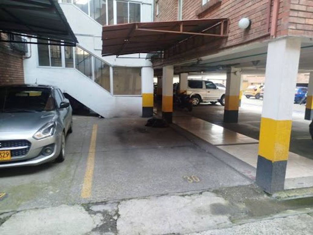 Apartamento de 3 alcobas en venta en Los Cerezos, Bogotá, 58 m² · foto 7 de 17