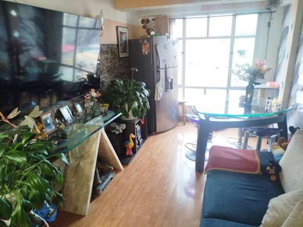 Apartamento de 3 alcobas en venta en Los Cerezos, Bogotá, 58 m² · foto 2 de 17