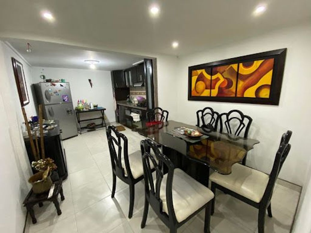 Casa de 5 alcobas en venta en Ub. Catalina, Bogotá, 120 m² · foto 14 de 20