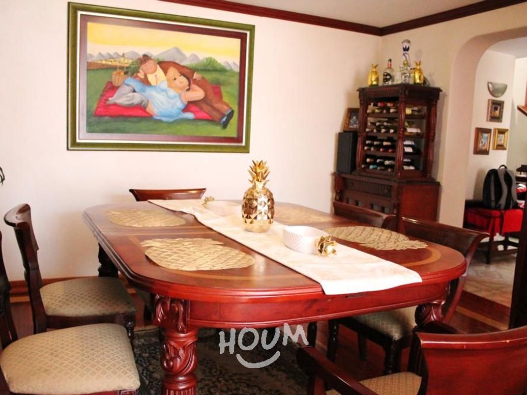 Apartamento de 3 alcobas en venta en Santa Barbara Central, Bogotá, 100 m² · foto 3 de 20