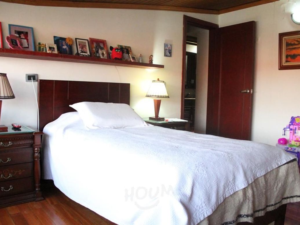 Apartamento de 3 alcobas en venta en Santa Barbara Central, Bogotá, 100 m² · foto 11 de 20
