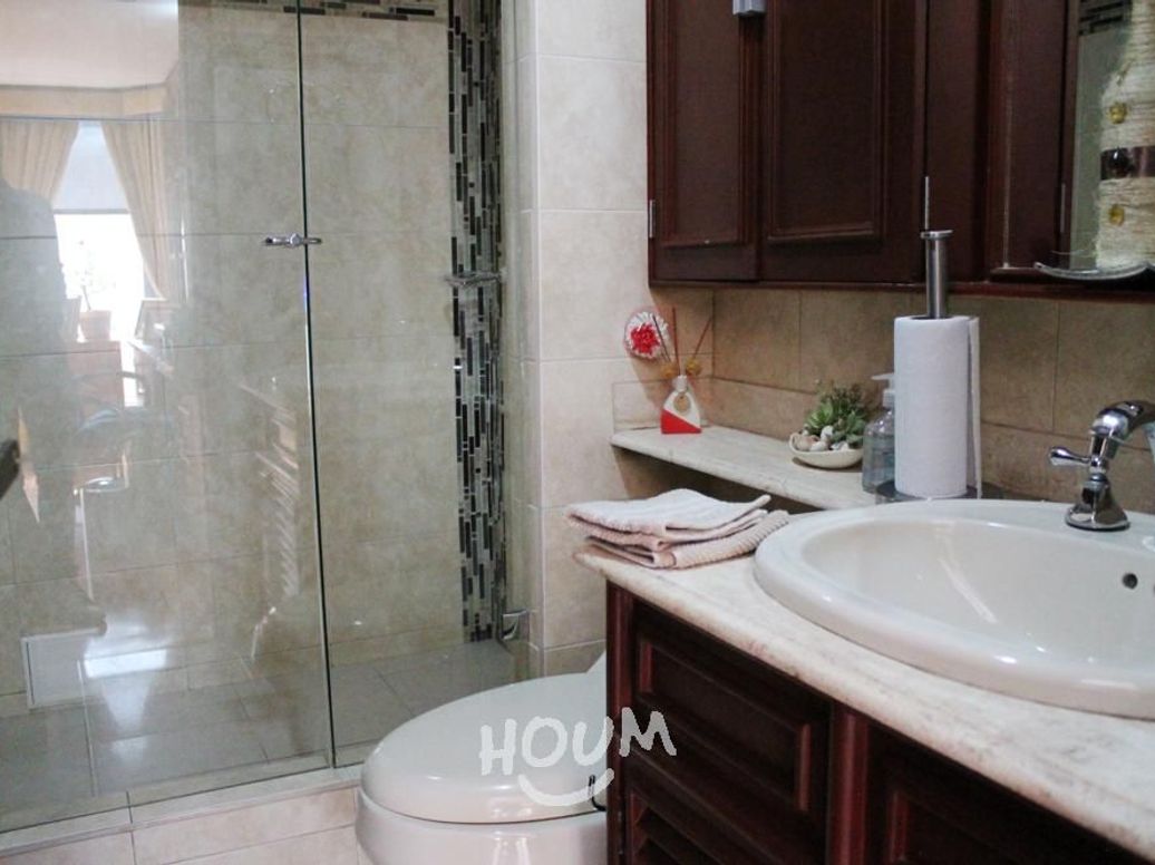 Apartamento de 3 alcobas en venta en Santa Barbara Central, Bogotá, 100 m² · foto 18 de 20