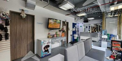 Este local tiene 145 metros cuadrados; se encuentra ubicado en el sector Aves María, Sabaneta (Ant); muy cerca del parque principal y del centro comercial Aves María.

Dispone de muy buena iluminación,  cocineta, baño, ventanal y piso en cemento esmaltado.&nbsp;
Su óptima ubicación es un gran privilegio para tu negocio, sector residencial y comercial de alta valorización.

Actualmente, se encuentra rentado en $8.000.000

¡No dejes pasar esta oportunidad única! ¡Contáctanos al 3012021300 para programar una visita y descubre más sobre esta increíble propiedad!