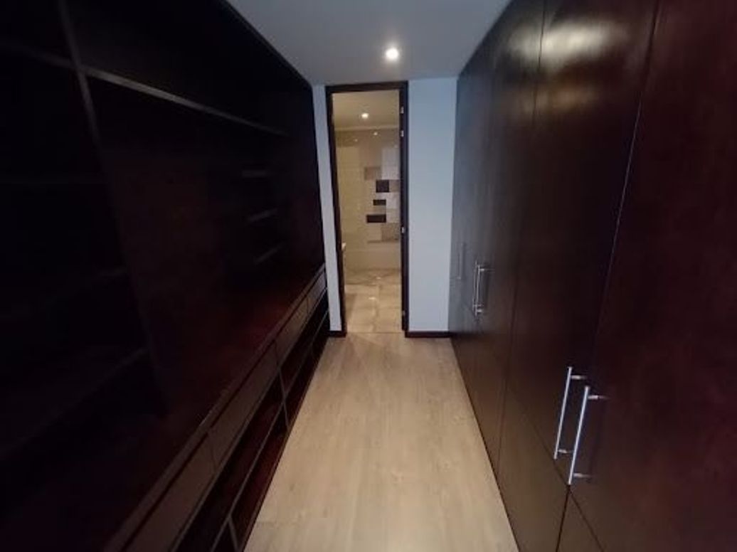 Apartamento de 4 alcobas en venta en Casa Blanca Torreladera, Bogotá, 350 m² · foto 8 de 20