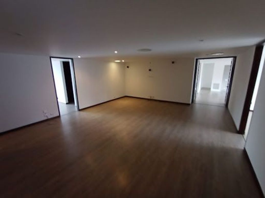 Apartamento de 4 alcobas en venta en Casa Blanca Torreladera, Bogotá, 350 m² · foto 3 de 20