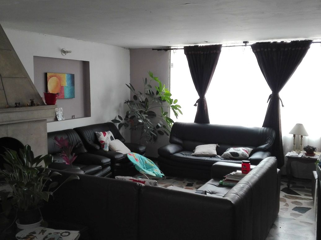 Casa de 6 alcobas en venta en San Antonio De Padua, Bogotá, 340 m² · foto 13 de 17