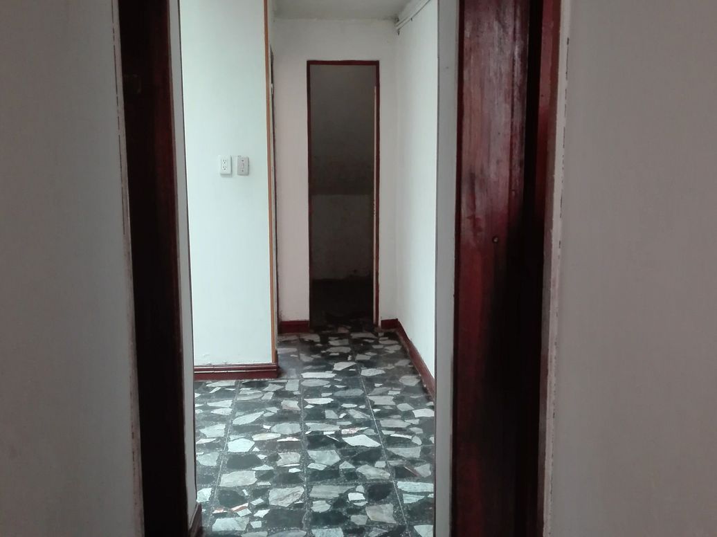 Casa de 6 alcobas en venta en San Antonio De Padua, Bogotá, 340 m² · foto 11 de 17