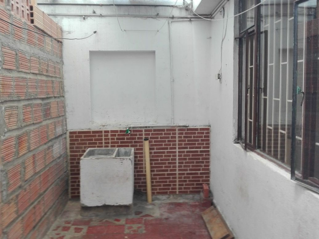 Casa de 6 alcobas en venta en San Antonio De Padua, Bogotá, 340 m² · foto 10 de 17
