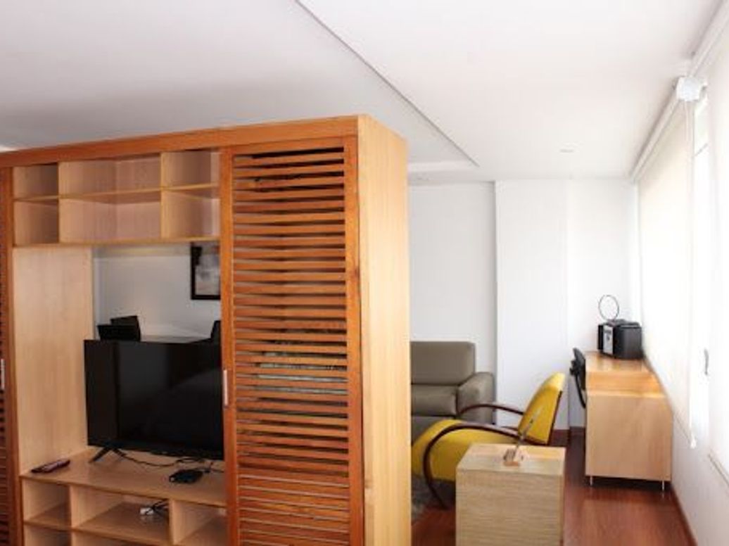 Apartamento de 1 alcoba en venta en Santa Barbara Alta, Bogotá, 54 m² · foto 5 de 17