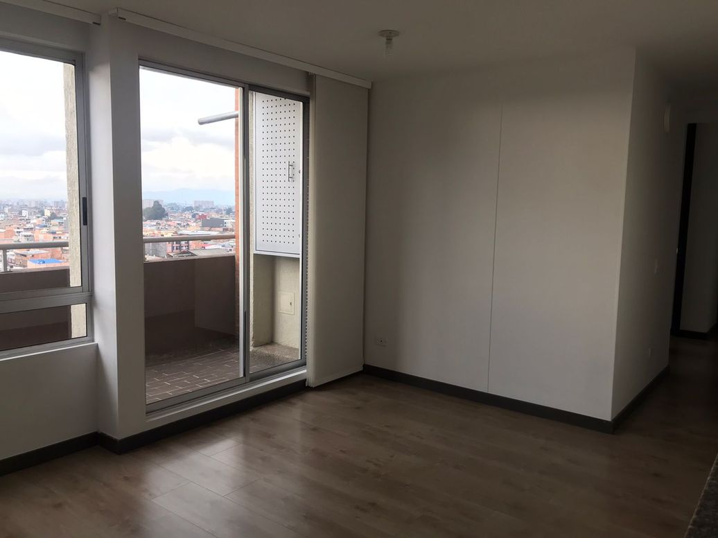 Apartamento de 3 alcobas en arriendo en José Joaquín Vargas, Bogotá, 66 m² · foto 2 de 18