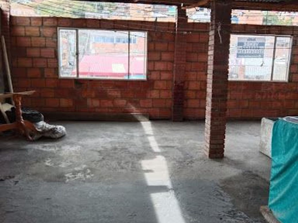 Casa de 19 alcobas en venta en Bosques De San Jorge, Bogotá, 200 m² · foto 9 de 20