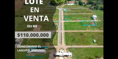 El hermoso terreno de 322 m2 ubicado en Jamundí, Valle del Cauca, ofrece al comprador una completa infraestructura para hacer su sueño realidad. El acceso pavimentado, permitirá a todos los que ingresen conocer de primera mano la belleza de este lugar.

El área social, cuenta con un club social, gimnasio, circuito cerrado de televisión, así como con una zona campestre y camping para los momentos en familia. Por si fuera poco, también contamos con una zona infantil para los más pequeños, así como con zonas deportivas, y zonas verdes donde podrás disfrutar de la naturaleza en todo momento.

Además, se cuenta con un hermoso jardín e incluso, con una piscina para los días de calor. Por último, un sistema de vigilancia ofrece seguridad y tranquilidad al personal. Ven a conocer este terreno único, para convertirlo en tu propiedad.
