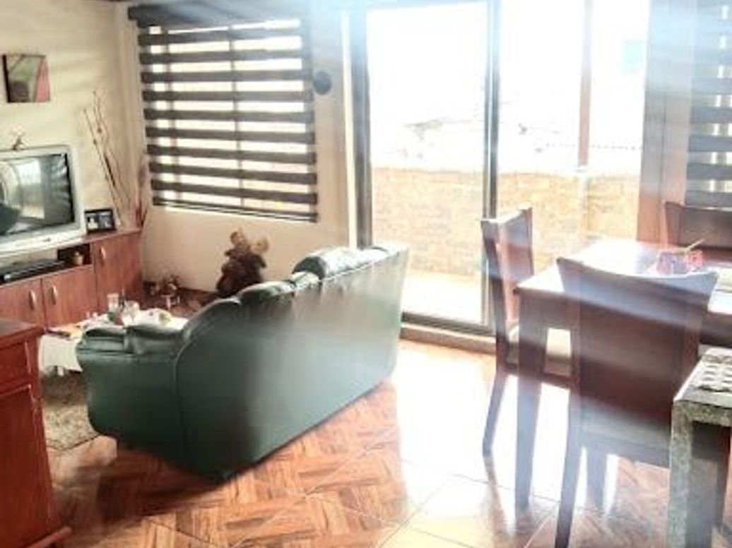 Casa de 9 alcobas en venta en Flandes, Bogotá, 264 m² · foto 13 de 20