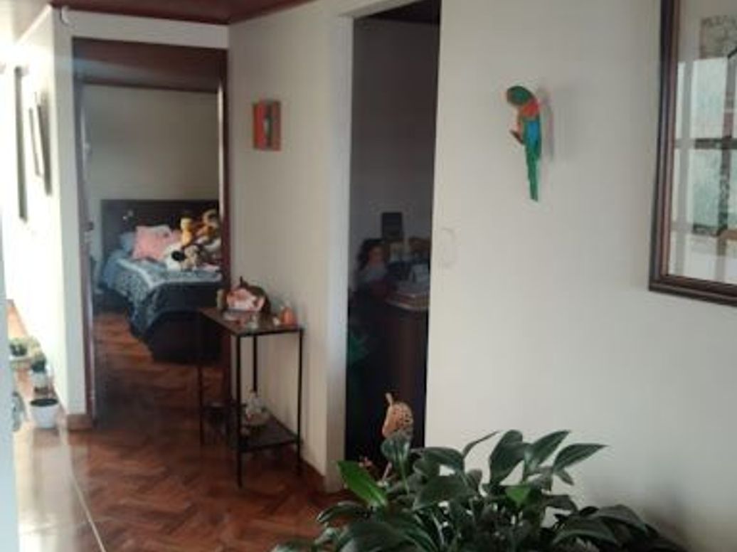 Casa de 9 alcobas en venta en Flandes, Bogotá, 264 m² · foto 14 de 20