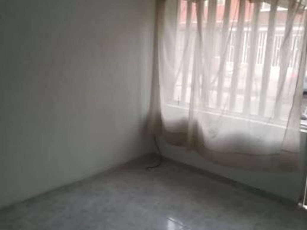 Casa de 9 alcobas en venta en Flandes, Bogotá, 264 m² · foto 7 de 20