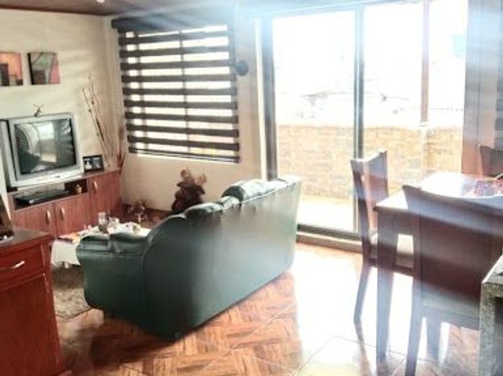 Casa de 9 alcobas en venta en Flandes, Bogotá, 264 m² · foto 16 de 20