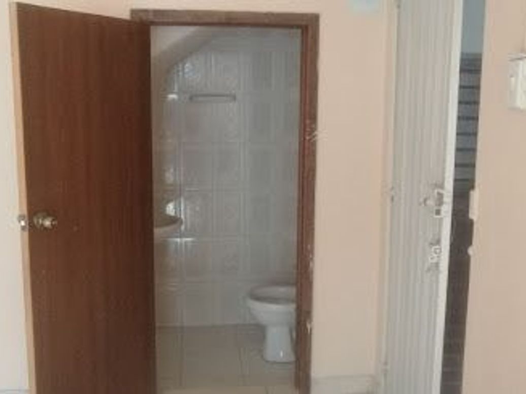 Casa de 1 alcoba en venta en Las Nieves, Bogotá, 390 m² · foto 7 de 18